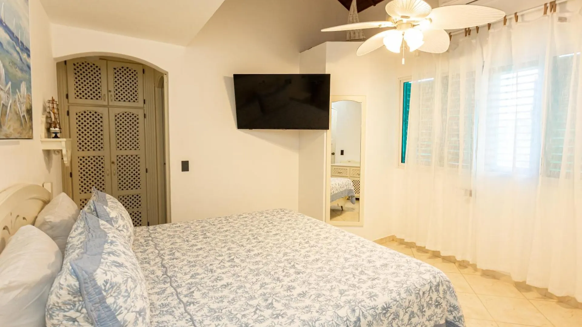 La Dolce Vita Las Terrenas Aparthotel